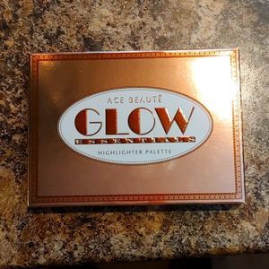 Ace Beaute Highlighter Palette